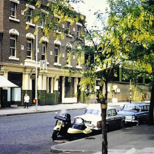 1963 Lord's Tavern with bakery on left and Main Gate to the right